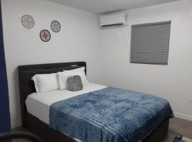 Small's Cozy Rest 7 Efficiency, ξενοδοχείο με πάρκινγκ σε South Bimini