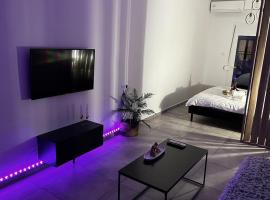 Panthera-urban-studio, hotel in Xanthi