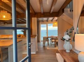 Wishome- Casa con piscina sobre un acantilado para ver el eclipse, hotel a Pechón