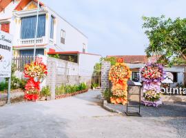 The Mountain Homestay & Cafe, Hotel in Văn Lâm