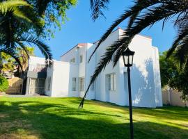 Siena Sun Celebration House Party friendly noise tolerant, hotel di Midrand
