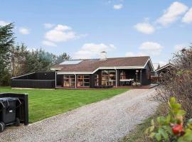 BL1144-Blokhus-Sixtusvej-27，位于Hune的酒店