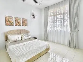 Rumah Eve Taman Banting Baru