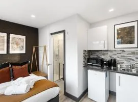 Comfy Room and Parking Fast Access to Central London