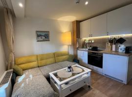 Chamkoria Forest View & Spa Apartment, hotel con piscina a Borovets