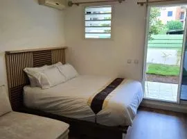 Sawadee Studio, meublé & jardin