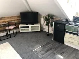 55 Studio 7 - Uplands