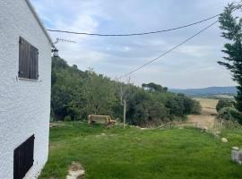 Cal Catiu, Hotel in Caserras