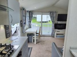 Caravan Bliss, hotel em Minishant