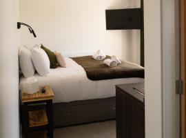 Guesthouse- Deluxe Double Room, hotel i Malahide