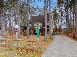 Crystal Mountain Retreat, hotelli kohteessa Thompsonville