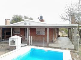 Sierras y sol, hotel i Villa Cura Brochero