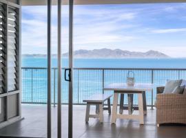 Grand Mercure Apartments Magnetic Island โรงแรมในNelly Bay