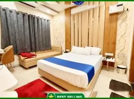 Mahakaleshwar Jyotirlinga Temple Hotel A- Palace Near Railway Station - Parking with Room Service, fully air Conditioning Rooms - Best Hotel in Ujjain