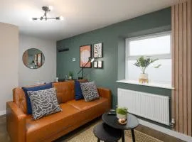 Gad Suite - Modern 2BR Apartment with Parking & WIFI