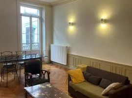 Le charme du Puy dans une ancienne verrerie