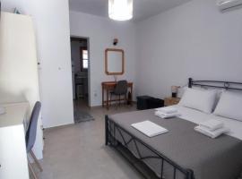 Our Summer Nest，位于帕诺尔莫斯斯科派洛斯的酒店