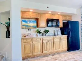 Beach Cove Resort Unit 1125 - END UNIT with Direct Oceanfront Balcony