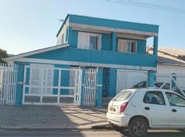 Aluguel casa azul, hotel a Capão da Canoa