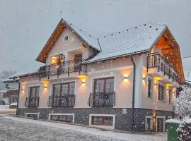 Alpine House Mina - Rooms & Apartments