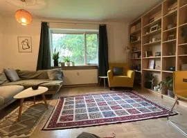 Cozy private living room in Kastanie Allé