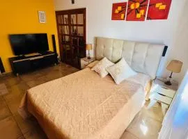 Dpto a pasos de la peatonal