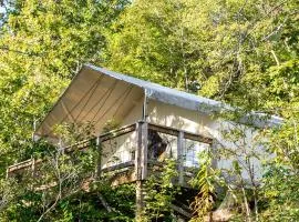 The Goldfinch's Nest - Glamping Tent with AC
