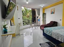 PIERO HOUSE - La Merced, Hotel in La Merced