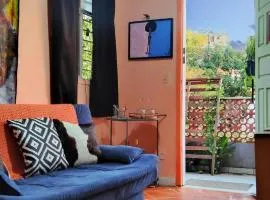 Casa Encanto - Artistic Guesthouse in Vidigal