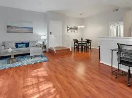 Urban retreat- Quiet comfy 1 bedroom condo near LAX