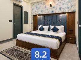 Hotel Urban Grand By Silverkey Hospitality, hotel v destinaci Mathura
