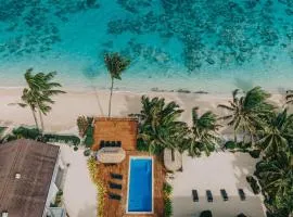 Moana Sands Beachfront Villas