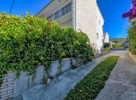 Apartments Mar, hotel em Vinišće