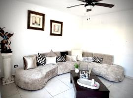 Vicana House Mountains - Palapa - patio to spend time together, hotel in Arteaga