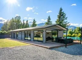 Hawea Horizon - Lake Hawea Holiday Home