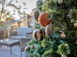 Fun luxury stay, city walkable, Pool Table, Air Hockey, Garden, Parking, Business & Families - Oakview