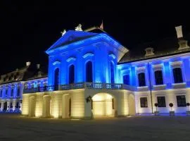 Metropolitan Apartment next to Presidential Palace