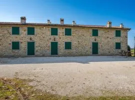 2 Bedroom Amazing Apartment In Loiano