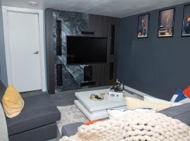 One-bedroom guest suite with private entry，溫尼伯的便宜飯店