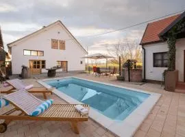 Awesome Home In Martinska Ves