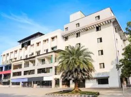 Collection O Infocity Metro Station Gandhinagar Formerly Hotel LLP