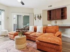 Boho Starlight Retreat mins from Lenox Mall