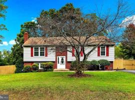 3bed and 2bath with big backyard quantico Stafford VA home, ξενοδοχείο σε Stafford