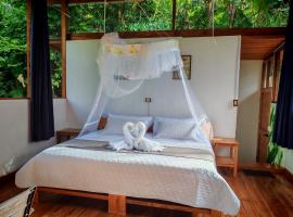 mirador pico de hoz lodge, hotel in Pillcopata