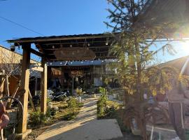 Nhà Chấu Tà Xùa, hotel v destinaci Bản Bé