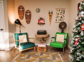 Camp Chicory 4-Season Porch Hot Cocoa Bar、Pocono Country Placeのホテル