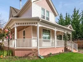 The Pink House - Pets OK Victorian Near 3rd Street