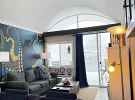 Couples Waterfront Getaway Near Beach And Trails