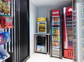 迈阿密机场多拉地区快捷假日酒店，位于迈阿密的酒店