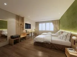 Nik Hotel Nguyen Trai